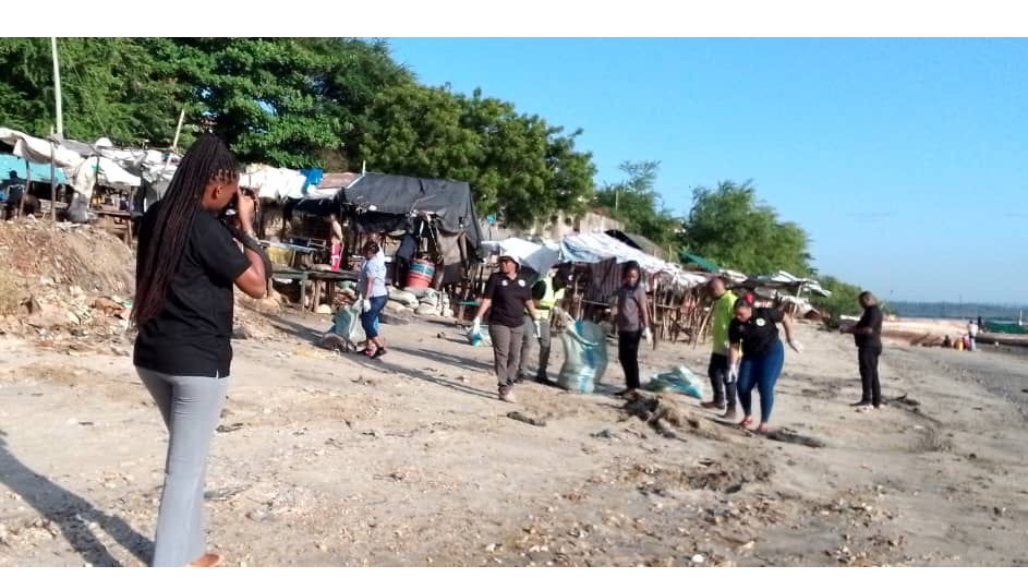WATUMISHI TACMP, WADAU WAFANYA KAMPENI YA USAFI KUELEKEA SIKU YA MAZINGIRA DUNIANI